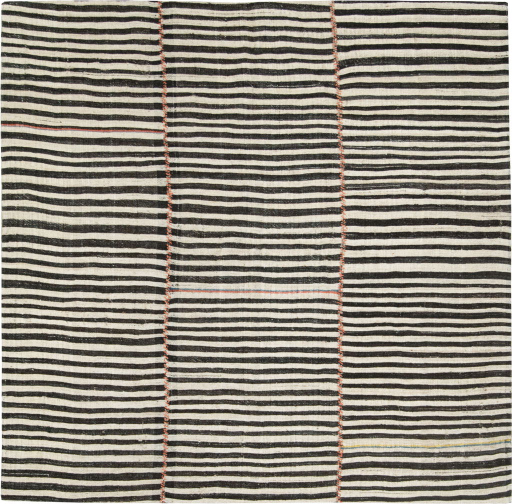 Vintage Persian Flatweave Kilim Square Accent Rug, No.28502 - Gsblank