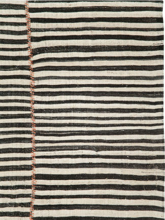 Vintage Persian Flatweave Kilim Square Accent Rug, No.28502 - Gsblank