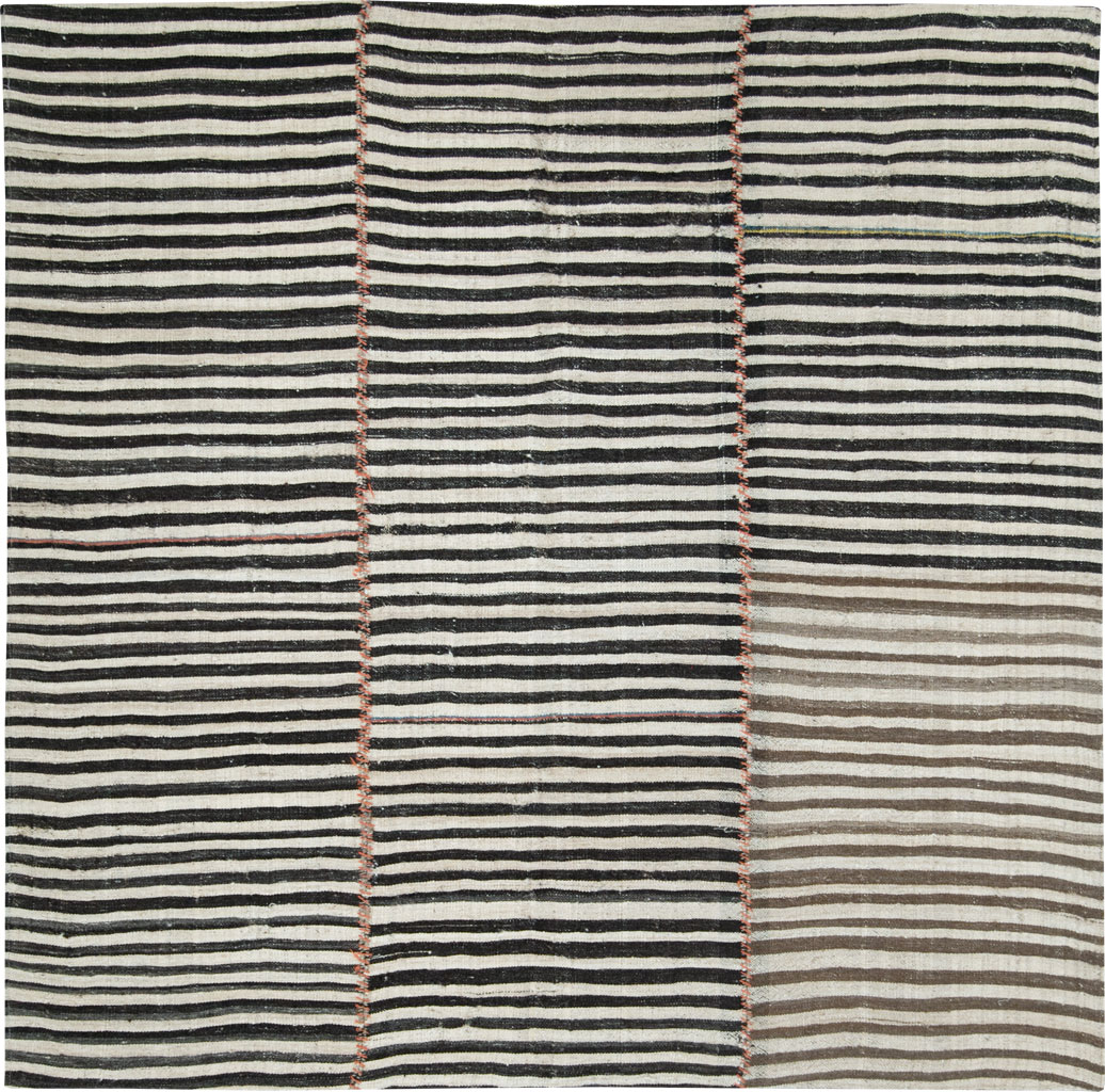 Vintage Persian Flatweave Kilim Square Accent Rug, No.28503 - Gsblank