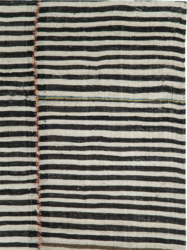 Vintage Persian Flatweave Kilim Square Accent Rug, No.28503 - Gsblank