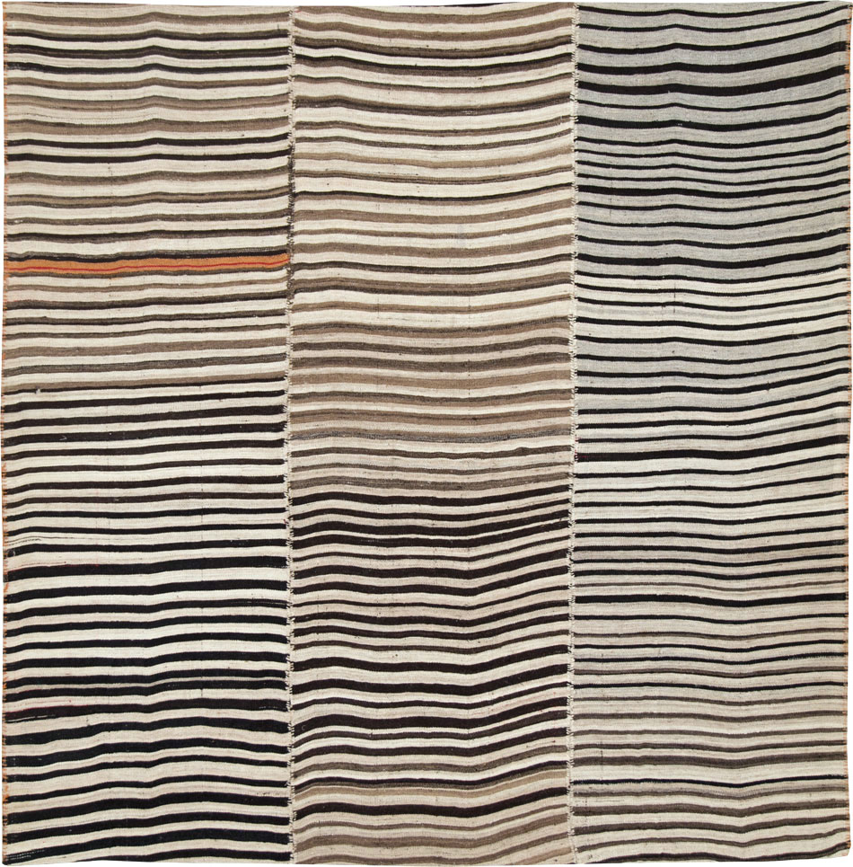 Vintage Persian Flatweave Kilim Square Accent Carpet, No.28507 - Gsblank