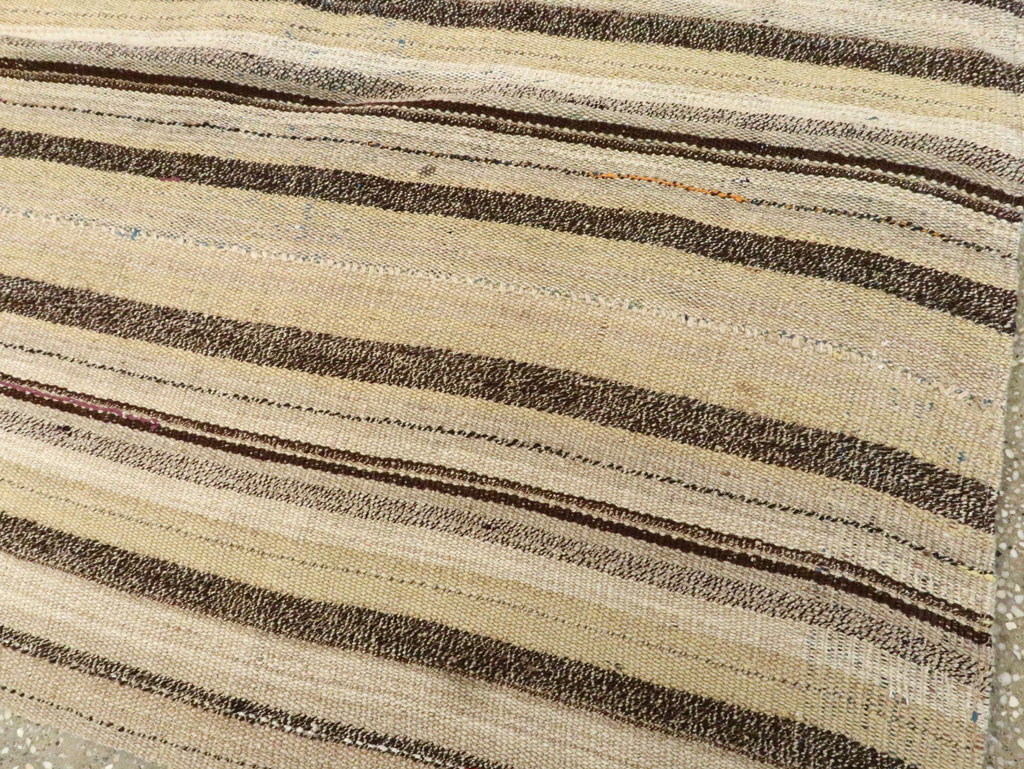 Vintage Persian Flatweave Kilim Accent Rug, No.28511 - Gsblank