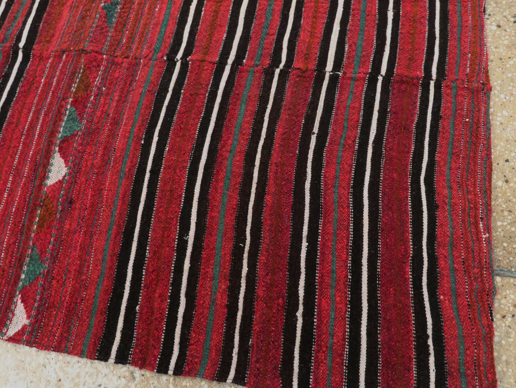 Vintage Persian Flatweave Kilim Accent Rug, No.28517 - Gsblank