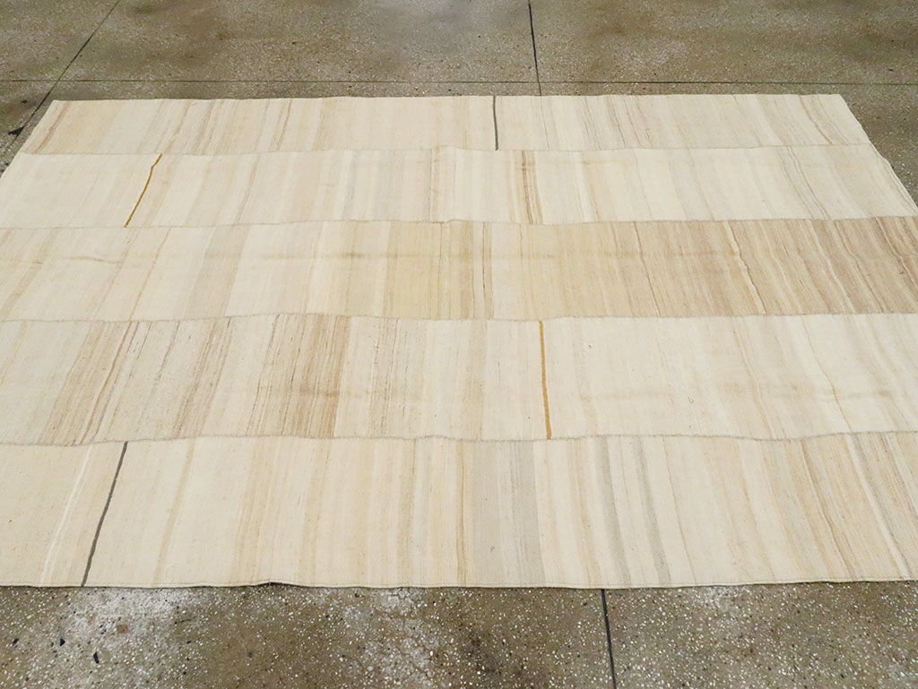 Contemporary Persian Flatweave Kilim Rug, No.28523 - Gsblank