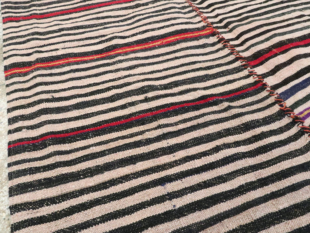 Vintage Persian Flatweave Kilim Accent Rug, No.28530 - Gsblank