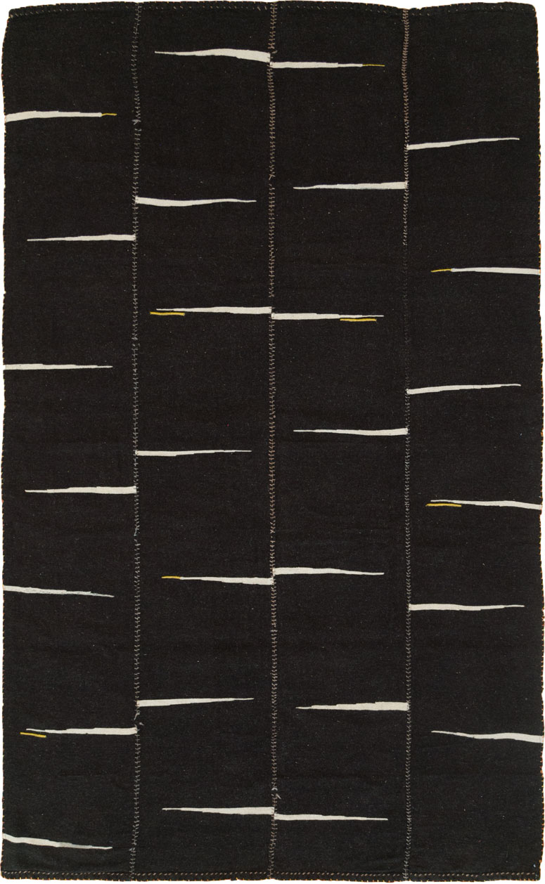 Contemporary Persian Flatweave Kilim Accent Rug, No.28542 - Gsblank