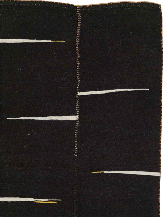 Contemporary Persian Flatweave Kilim Accent Rug, No.28542 - Gsblank