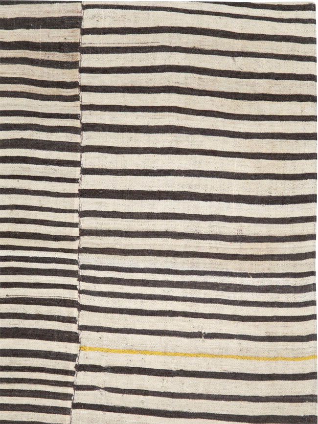 Vintage Persian Flatweave Kilim Accent Rug, No.28543 - Gsblank