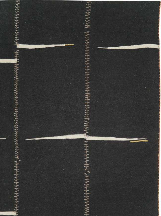 Contemporary Persian Flatweave Kilim Room Size Carpet, No.28561 - Gsblank