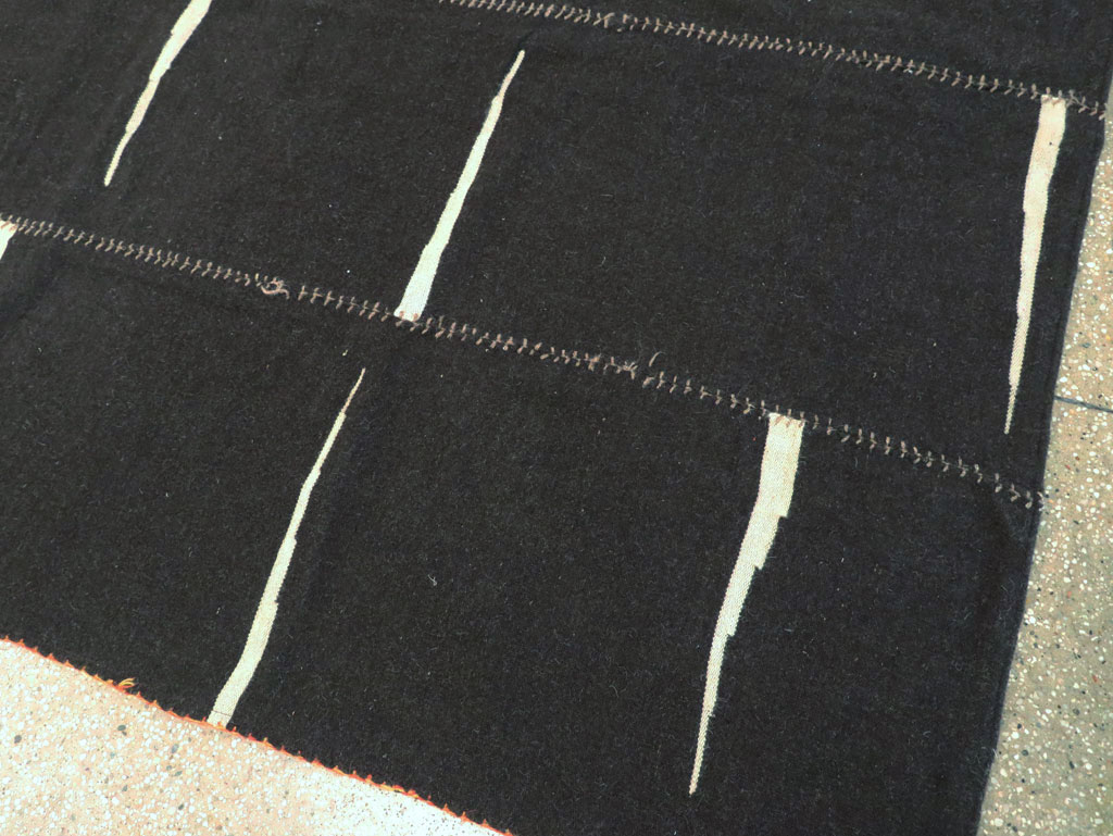 Contemporary Persian Flatweave Kilim Room Size Carpet, No.28561 - Gsblank