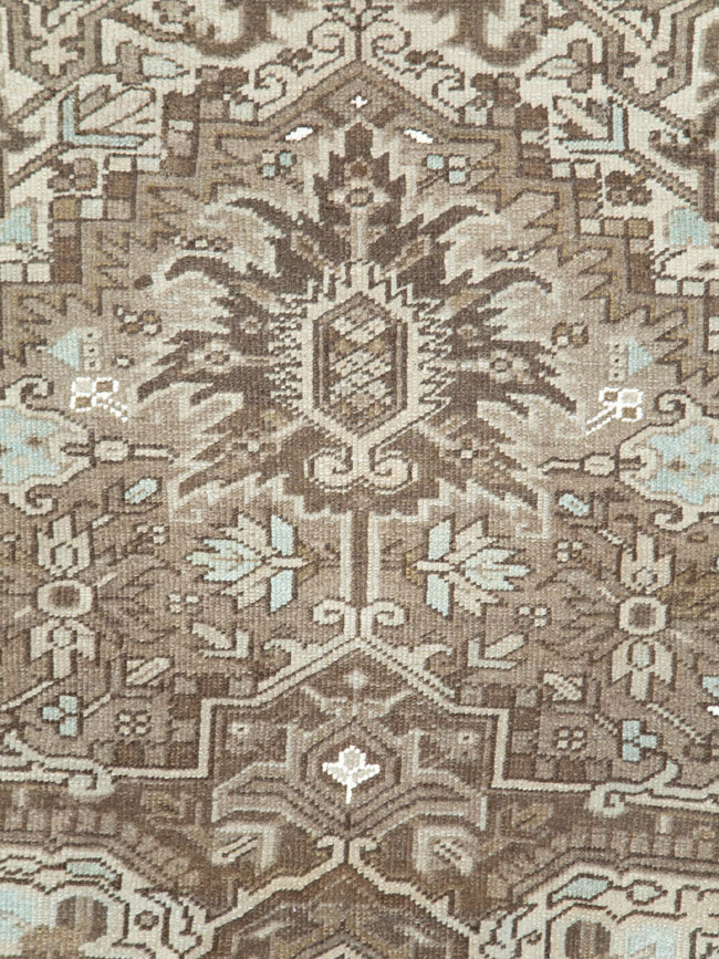 Vintage Persian Heriz Carpet, No.28750 - Gsblank