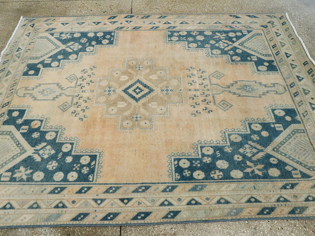 Vintage Persian Afshar Accent Rug, No.28806 - Gsblank