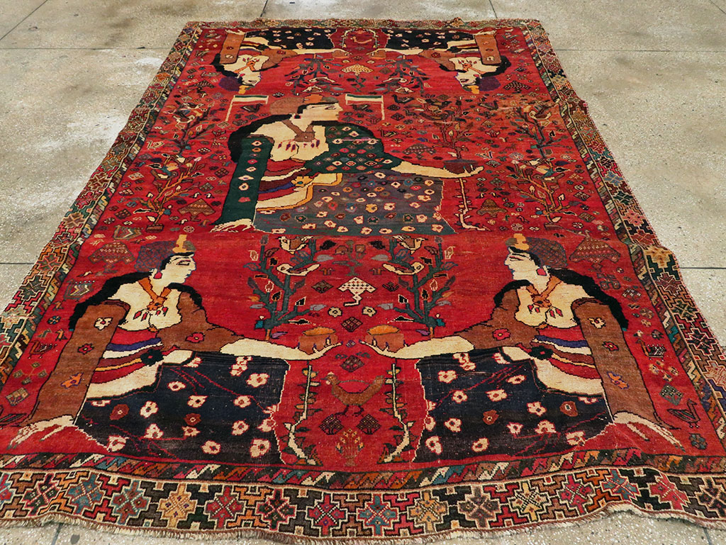 Vintage Persian Shiraz Pictorial Accent Carpet, No.28873 - Gsblank