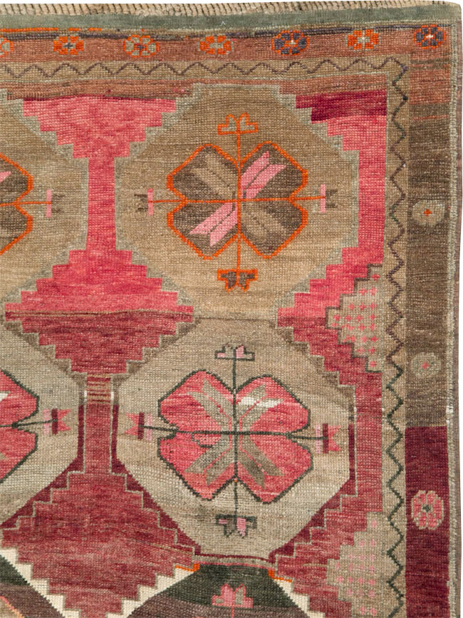 Vintage Turkish Anatolian Large Gallery Carpet, No.28879 - Gsblank