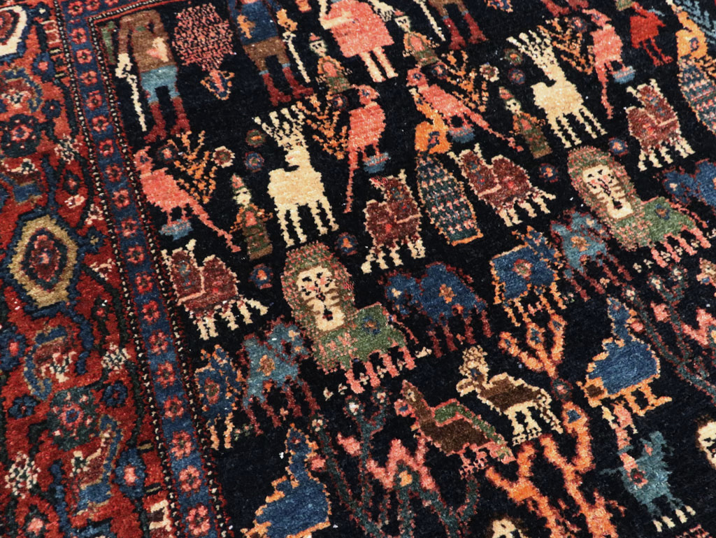 Antique Persian Senneh Malayer Pictorial Rug, No.28880 - Gsblank