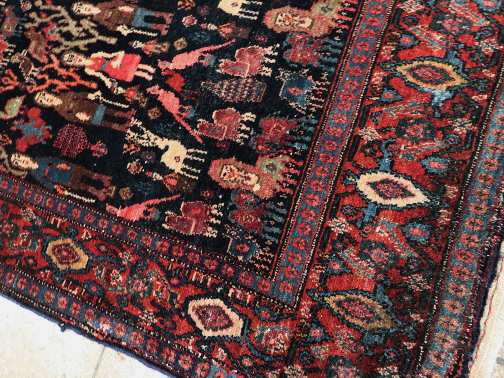 Antique Persian Senneh Malayer Pictorial Rug, No.28880 - Gsblank