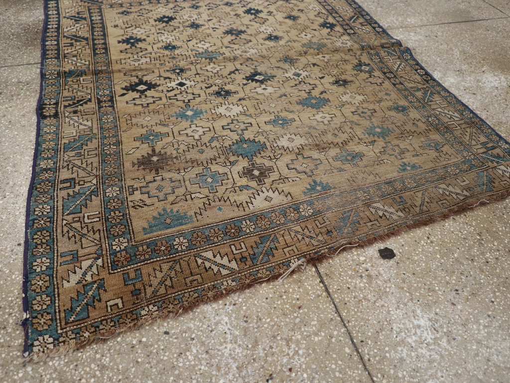 Distressed Antique Caucasian Shirvan Square Accent Rug, No.28894 - Gsblank