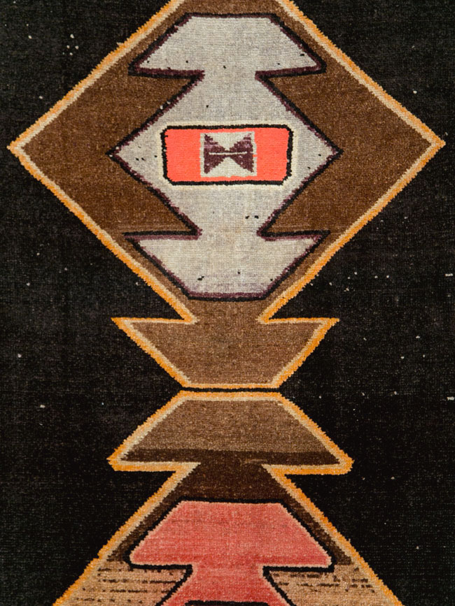 Vintage Turkish Anatolian Gallery Carpet, No.28907 - Gsblank