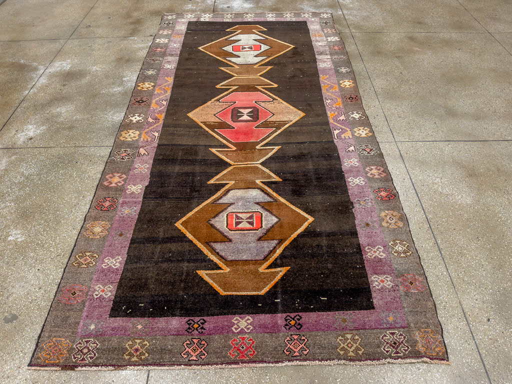 Vintage Turkish Anatolian Gallery Carpet, No.28907 - Gsblank