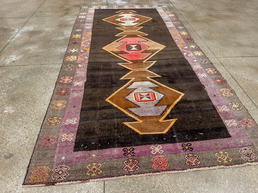 Vintage Turkish Anatolian Gallery Carpet, No.28907 - Gsblank