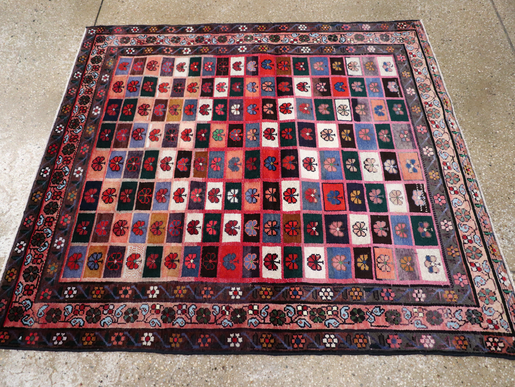Vintage Persian Mahal Rug, No.28913 - Gsblank