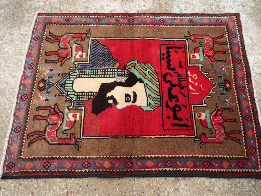 Vintage Persian Mahal Pictorial Rug, No.28916 - Gsblank