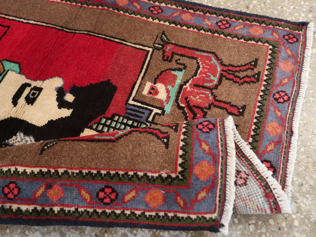 Vintage Persian Mahal Pictorial Rug, No.28916 - Gsblank