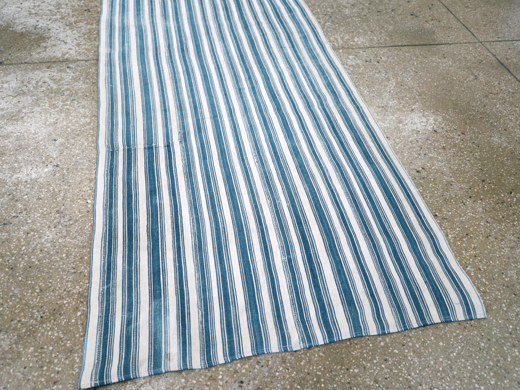 Vintage Persian Flatweave Kilim Throw Rug, No.28923 - Gsblank