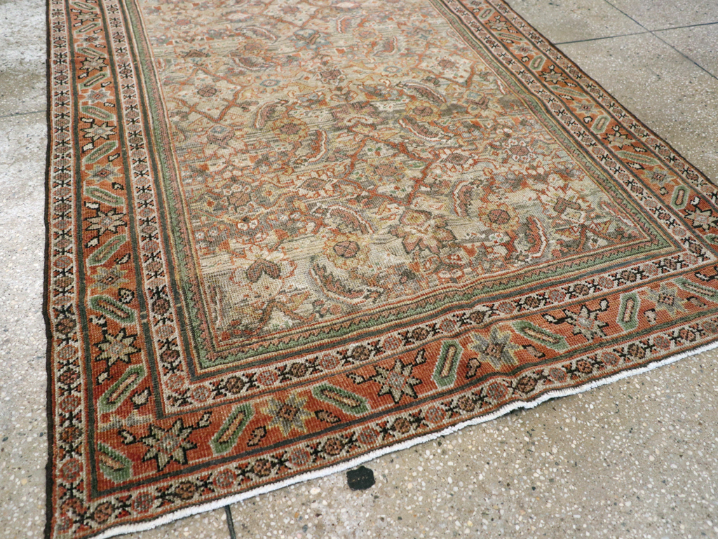 Antique Persian Mahal Gallery Rug, No.28931 - Gsblank