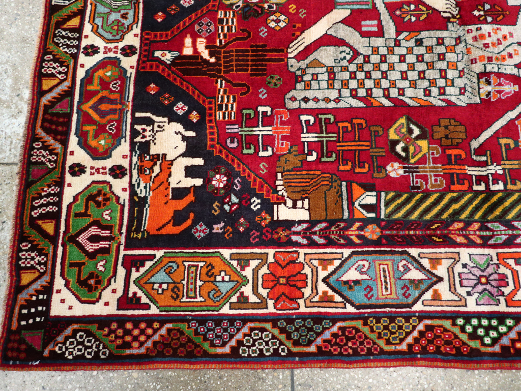 Vintage Persian Shiraz Pictorial Rug, No.28932 - Gsblank