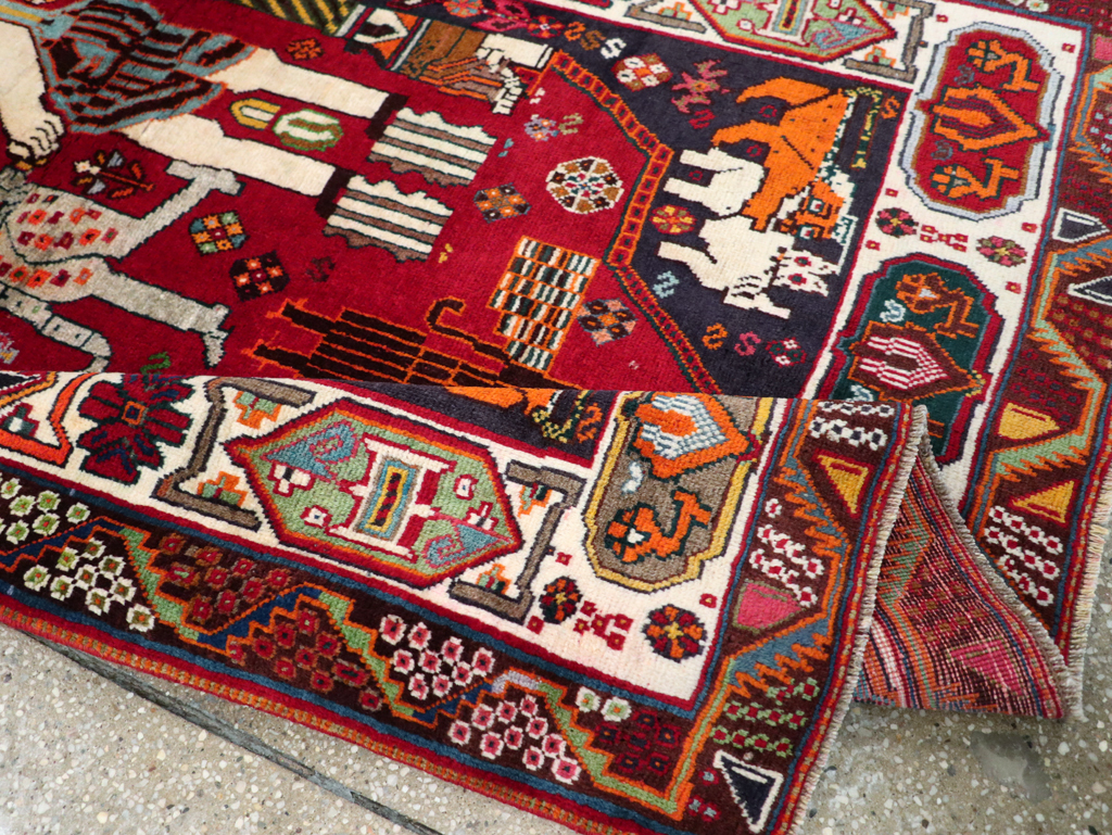 Vintage Persian Shiraz Pictorial Rug, No.28932 - Gsblank