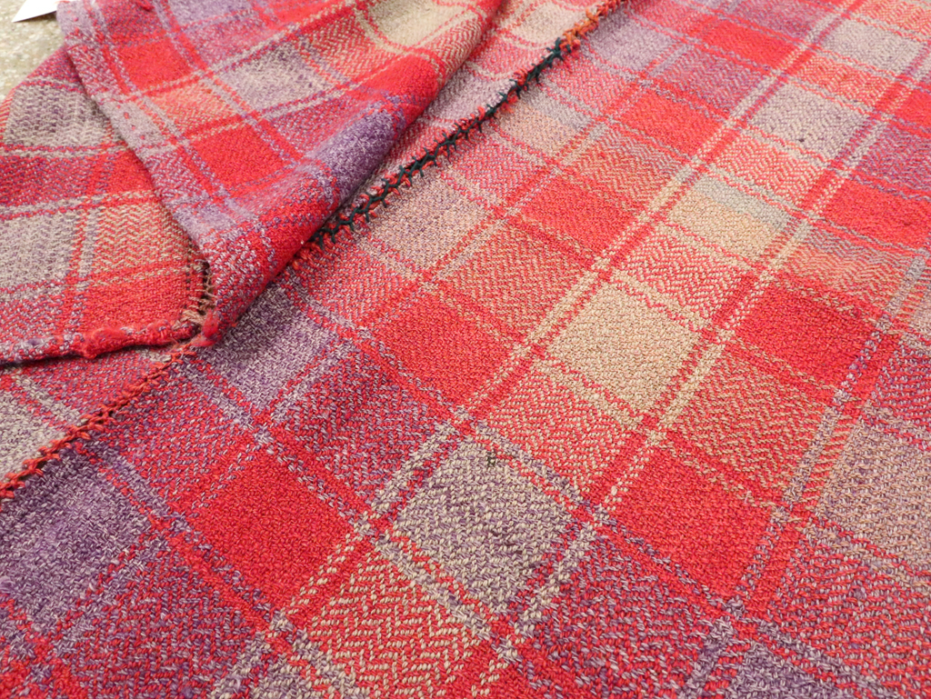 Vintage Persian Square Textile, No.28946 - Gsblank