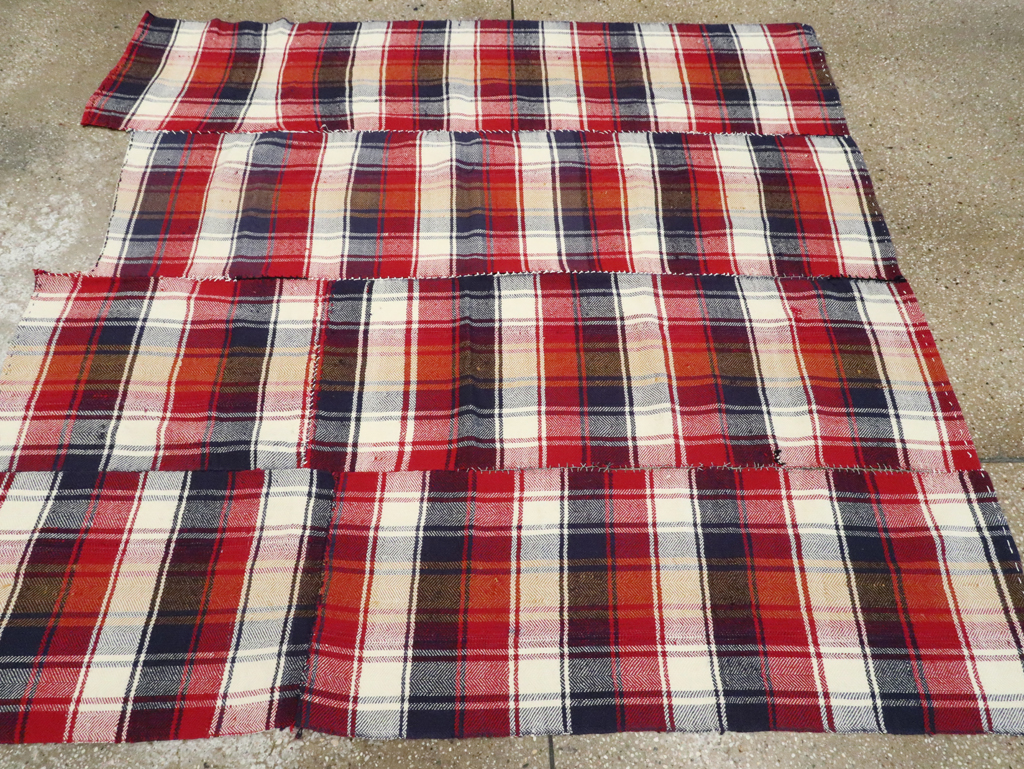 Vintage Persian Square Textile, No.28951 - Gsblank