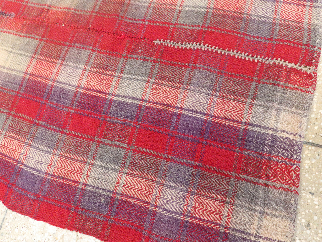 Vintage Persian Square Textile, No.28952 - Gsblank