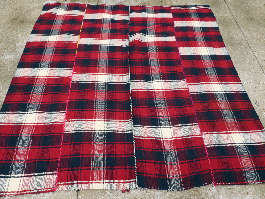 Vintage Persian Square Textile, No.28959 - Gsblank