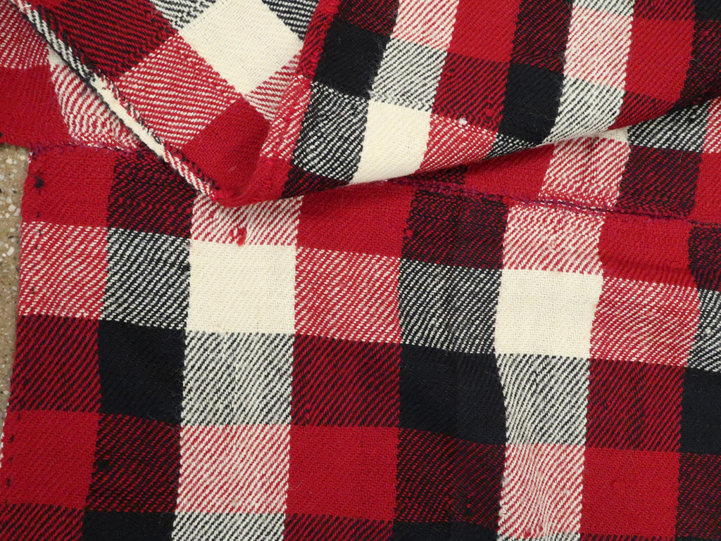 Vintage Persian Square Textile, No.28962 - Gsblank