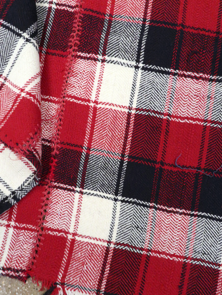 Vintage Persian Square Textile, No.28968 - Gsblank