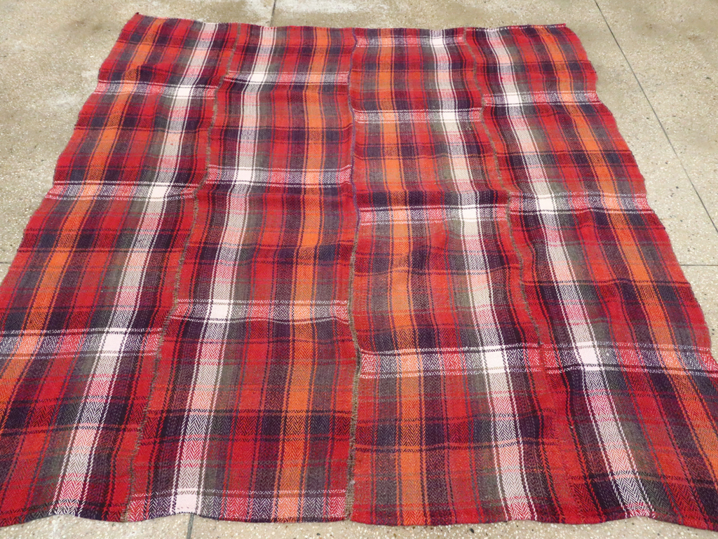 Vintage Persian Square Textile, No.28972 - Gsblank