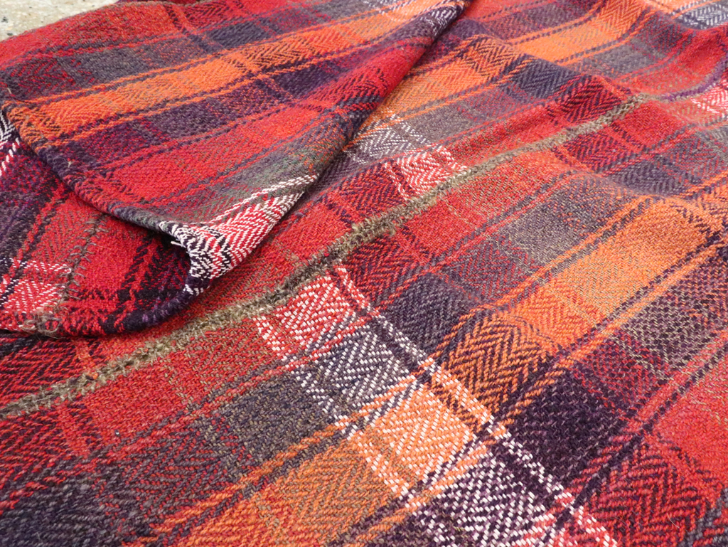 Vintage Persian Square Textile, No.28972 - Gsblank