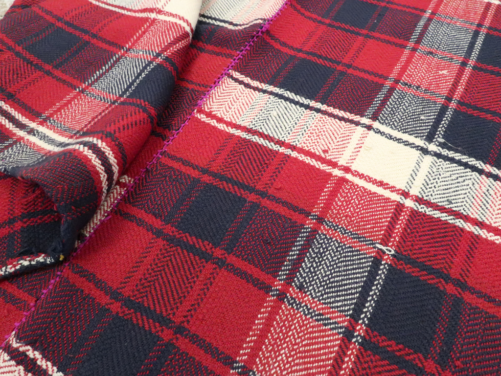 Vintage Persian Square Textile, No.28982 - Gsblank