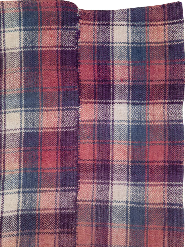 Vintage Persian Square Textile, No.28983 - Gsblank