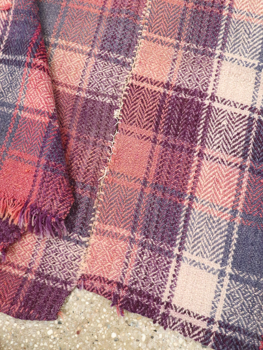 Vintage Persian Square Textile, No.28983 - Gsblank