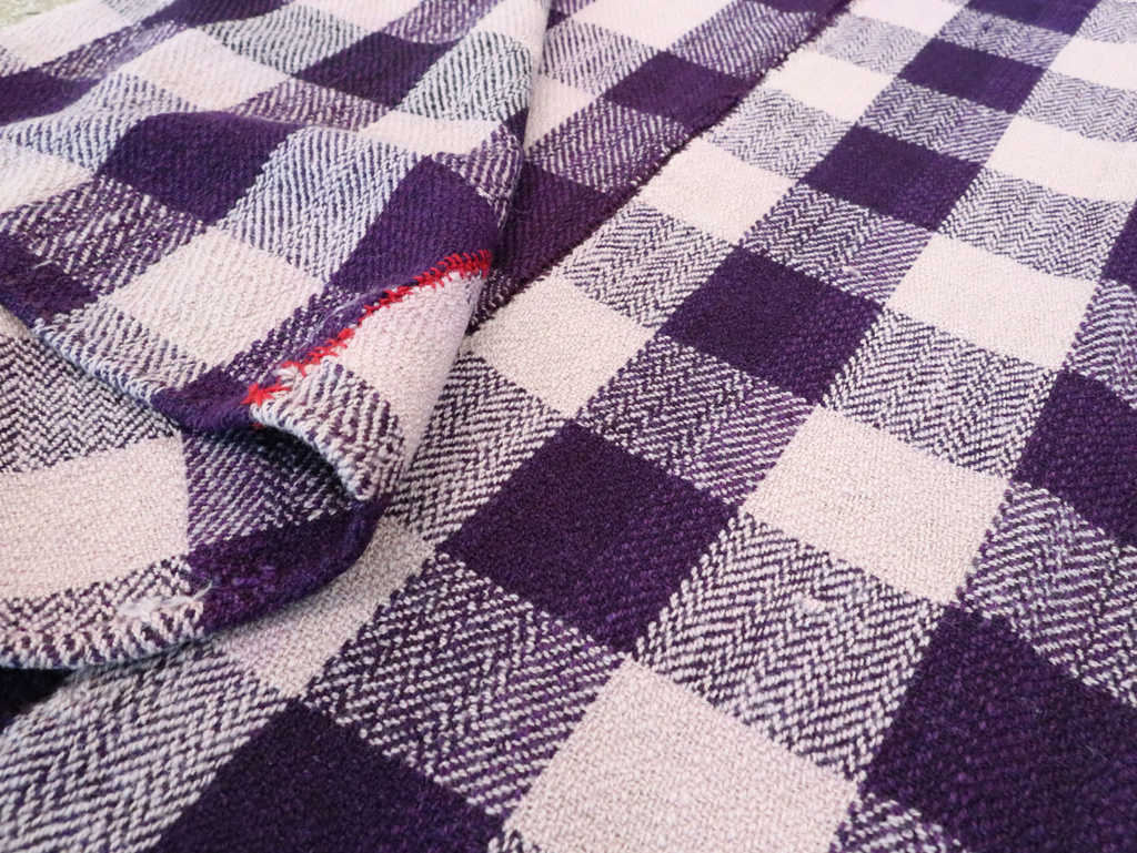 Vintage Persian Square Textile, No.28990 - Gsblank