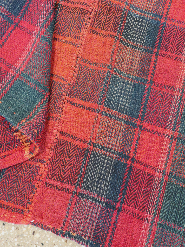 Vintage Persian Square Textile, No.28995 - Gsblank