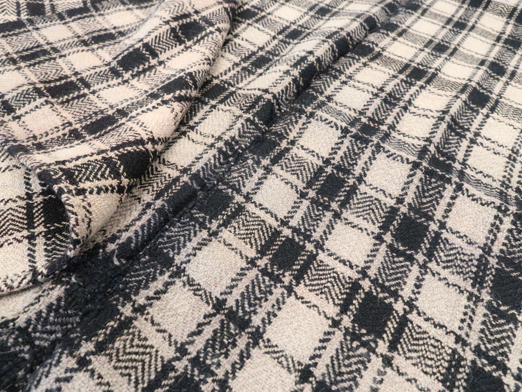 Vintage Persian Square Textile, No.28997 - Gsblank