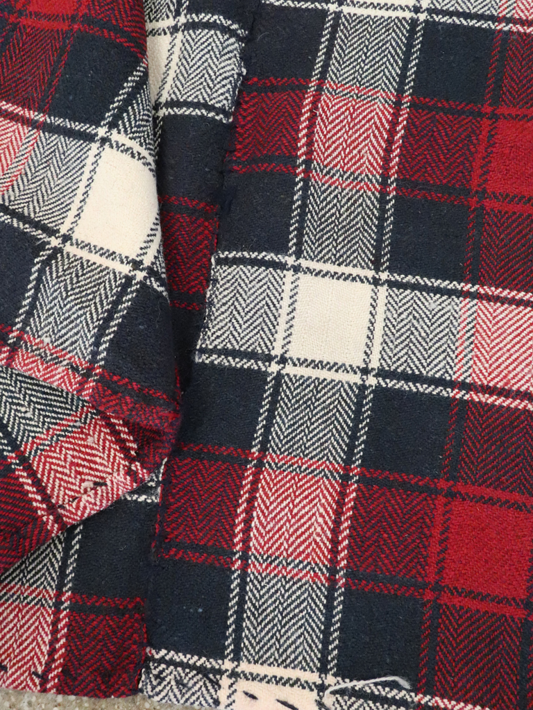 Vintage Persian Square Textile, No.29007 - Gsblank