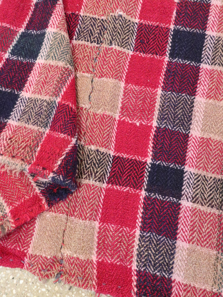 Vintage Persian Square Textile, No.29012 - Gsblank