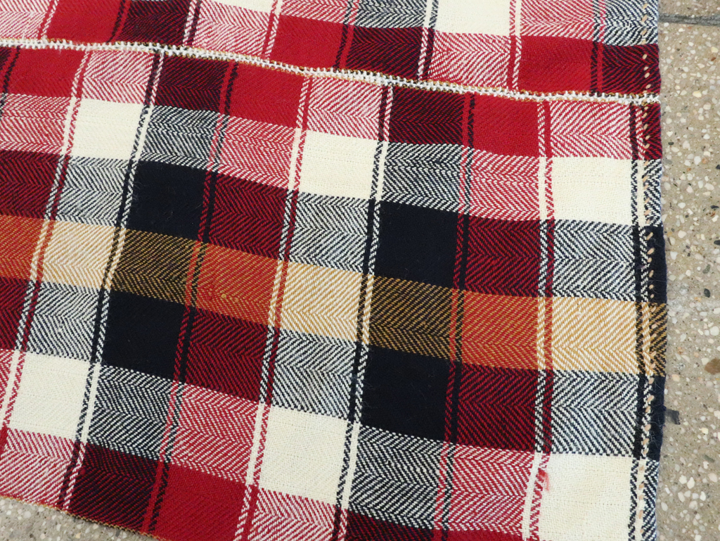 Vintage Persian Square Textile, No.29014 - Gsblank