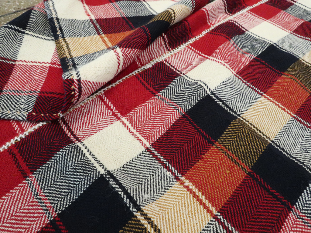 Vintage Persian Square Textile, No.29014 - Gsblank