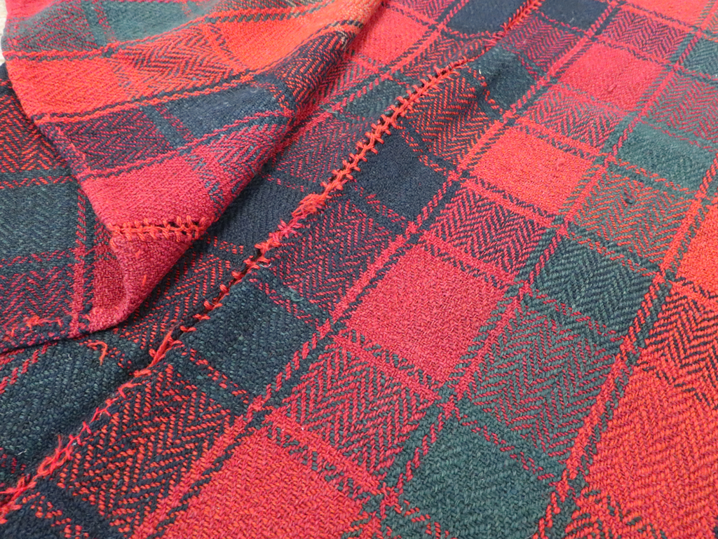 Vintage Persian Textile, No.29018 - Gsblank